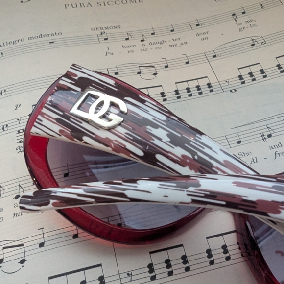 D&G Red Women's Sunglasses - Picture 4 of 7